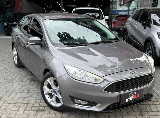 FORD FOCUS 2.0 SE PLUS 16V FLEX 4P POWERSHIFT